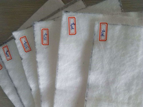 長(zhǎng)絲防粘針刺土工布